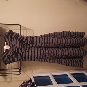 Max Studio dress black grey ruffled and stripped cute dress